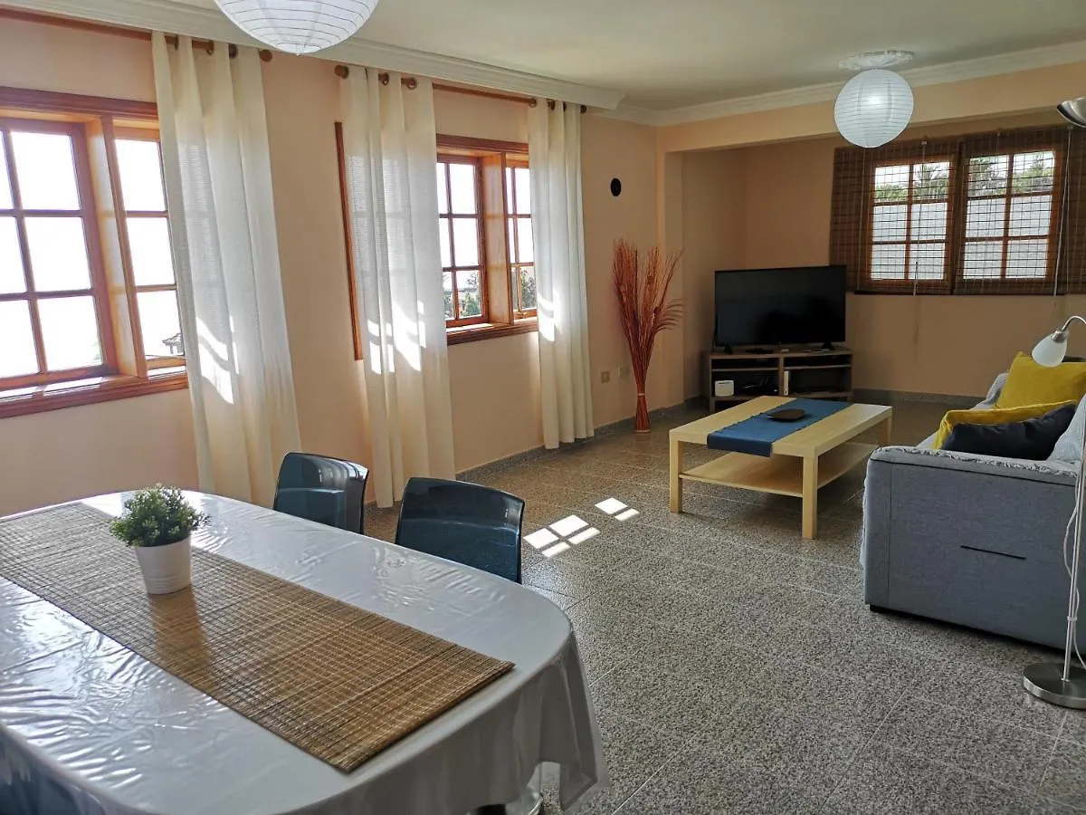 Sea And Mountain View Apartment Los Llanos De Aridane